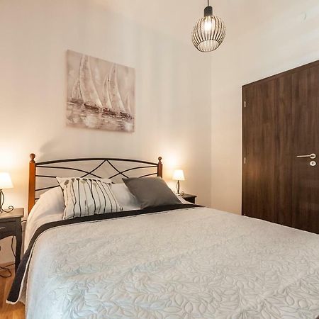 Apartment Sunny Place Zadar Bagian luar foto