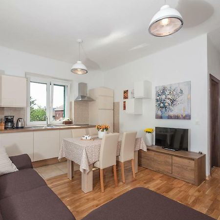 Apartment Sunny Place Zadar Bagian luar foto